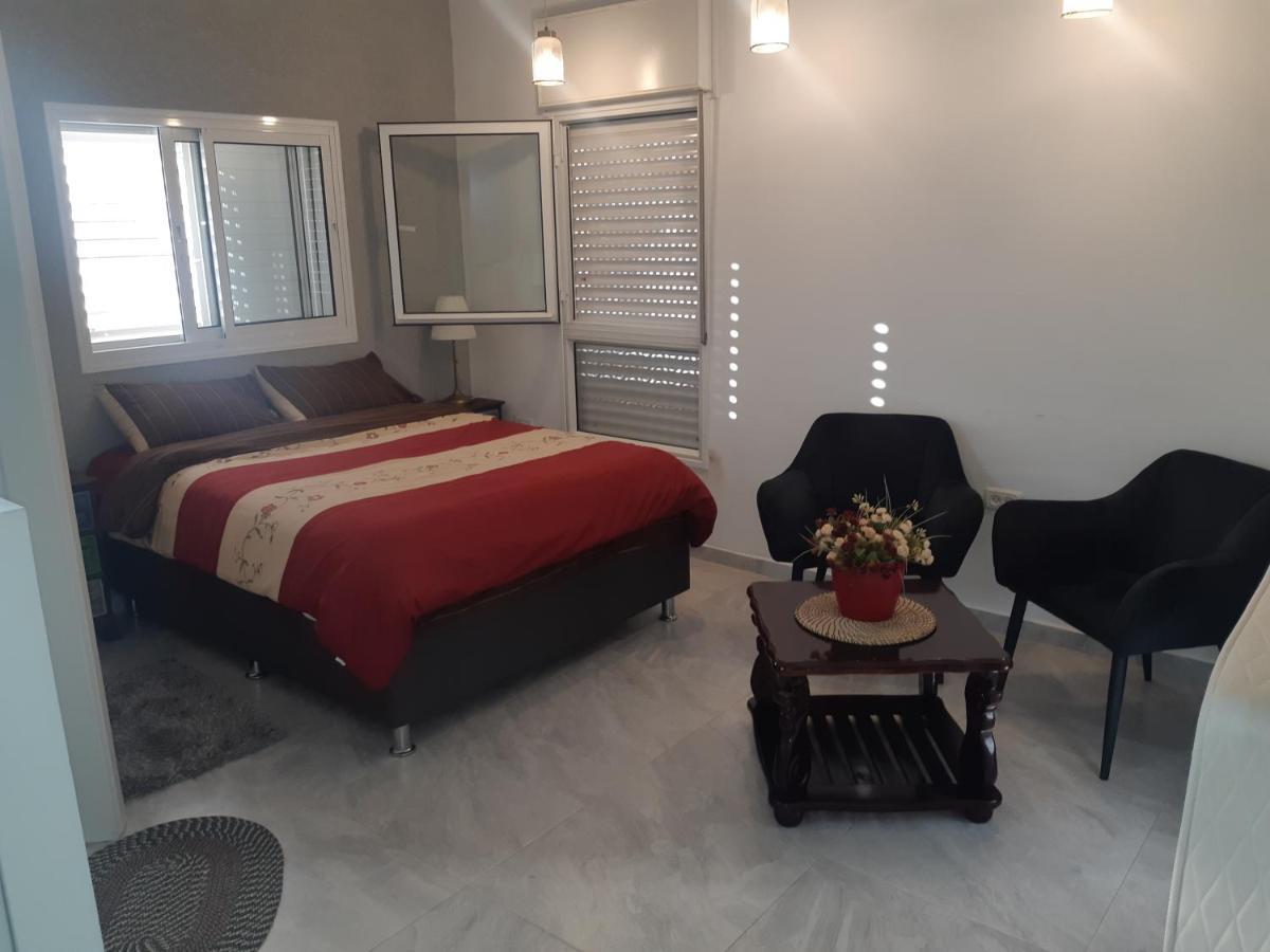 Studio Avraham Karmiel Εξωτερικό φωτογραφία